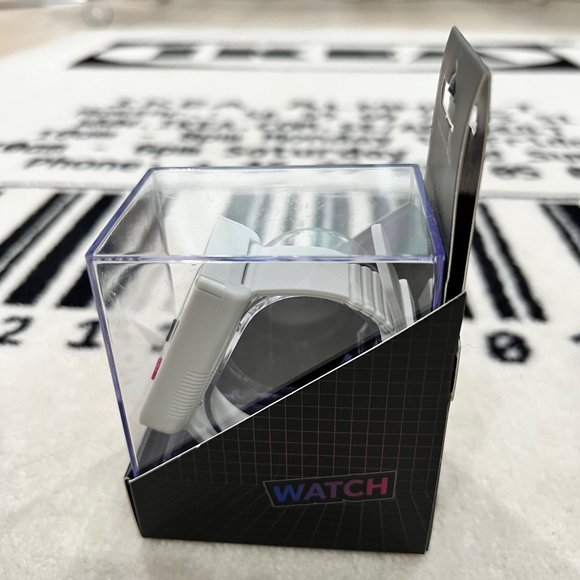 Nintendo Game Boy Digital Wristwatch Watch Paladone Super Mario Sound NES Sealed - Picture 3 of 10